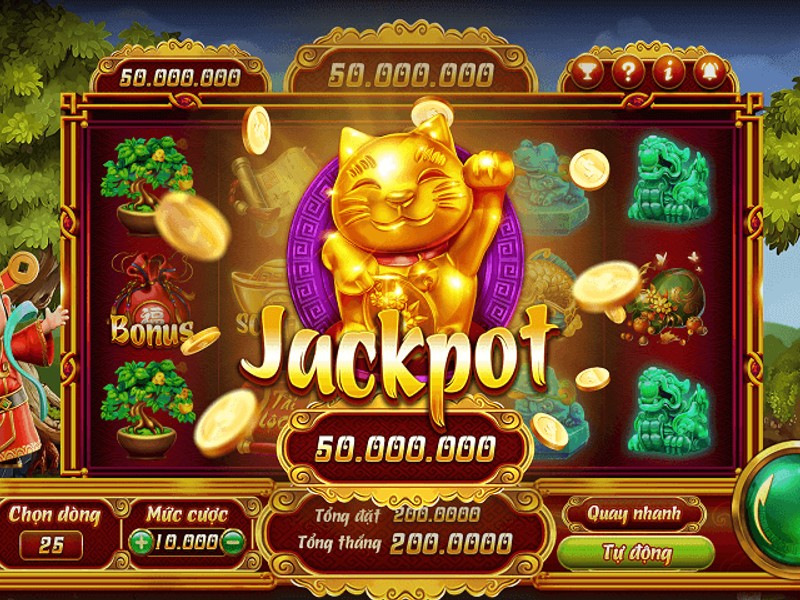 Màn hình trò chơi Slot với các biểu tượng quay và nút quay
